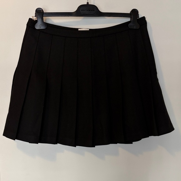 Wilfred Dresses & Skirts - Wilfred Black Pleated Mini Skirt